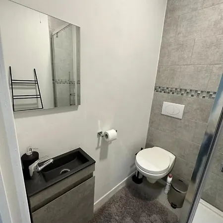 Nouveau Studio Dans Le Centre De * Brussels