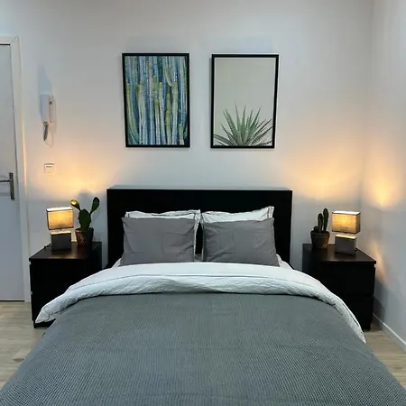 Nouveau Studio Dans Le Centre De * Brussels